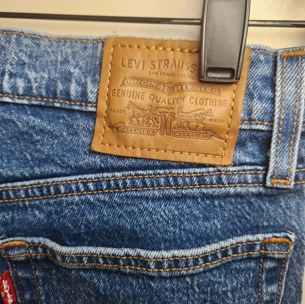 Levi's WEDGIE Women's Straight Leg Jeans - Blue - Picture 8 of 13